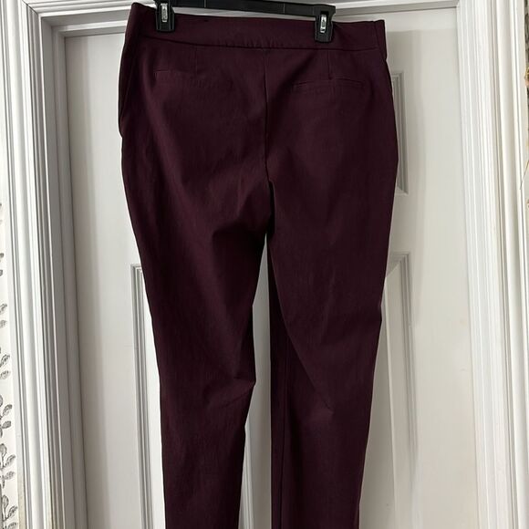Maurice's Size Large purple skinny pants with slimming waistline/faux pockets - Picture 2 of 9